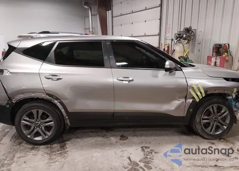 2021 Kia Seltos Lx z USA, uszkodzony, nr VIN KNDEPCAA3M7144715